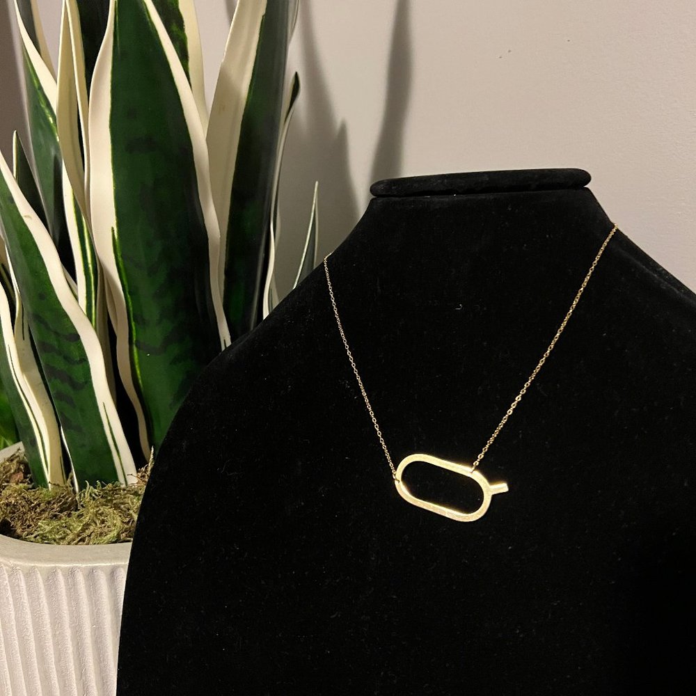 Sideway Initial Necklace (Q)